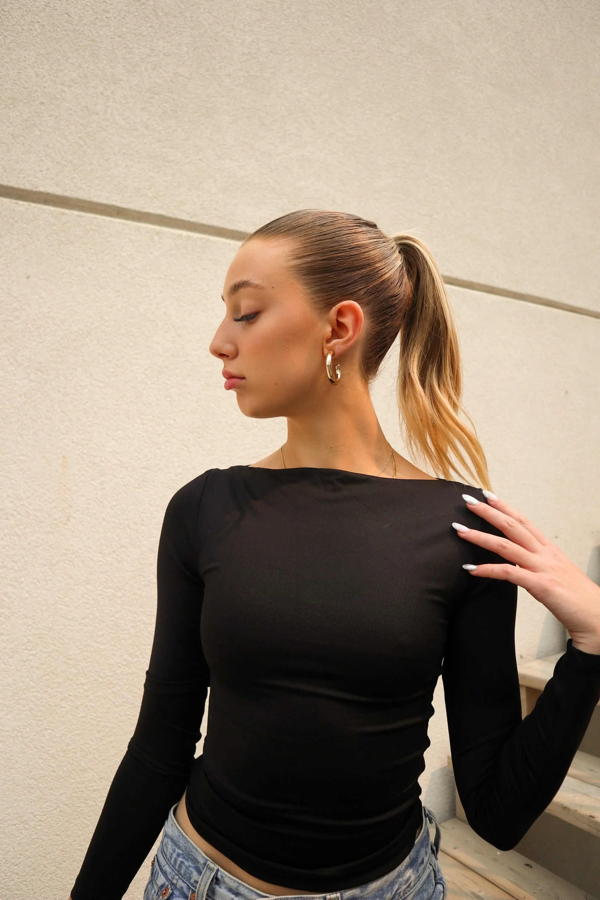Boa Ls Boat Neckline Top | Black