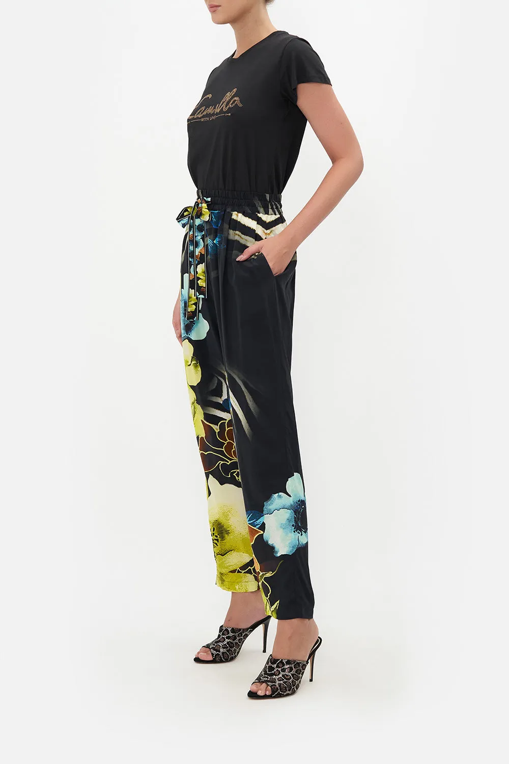 DROP CROTCH SLIM LEG PANT POPPY DIVINE