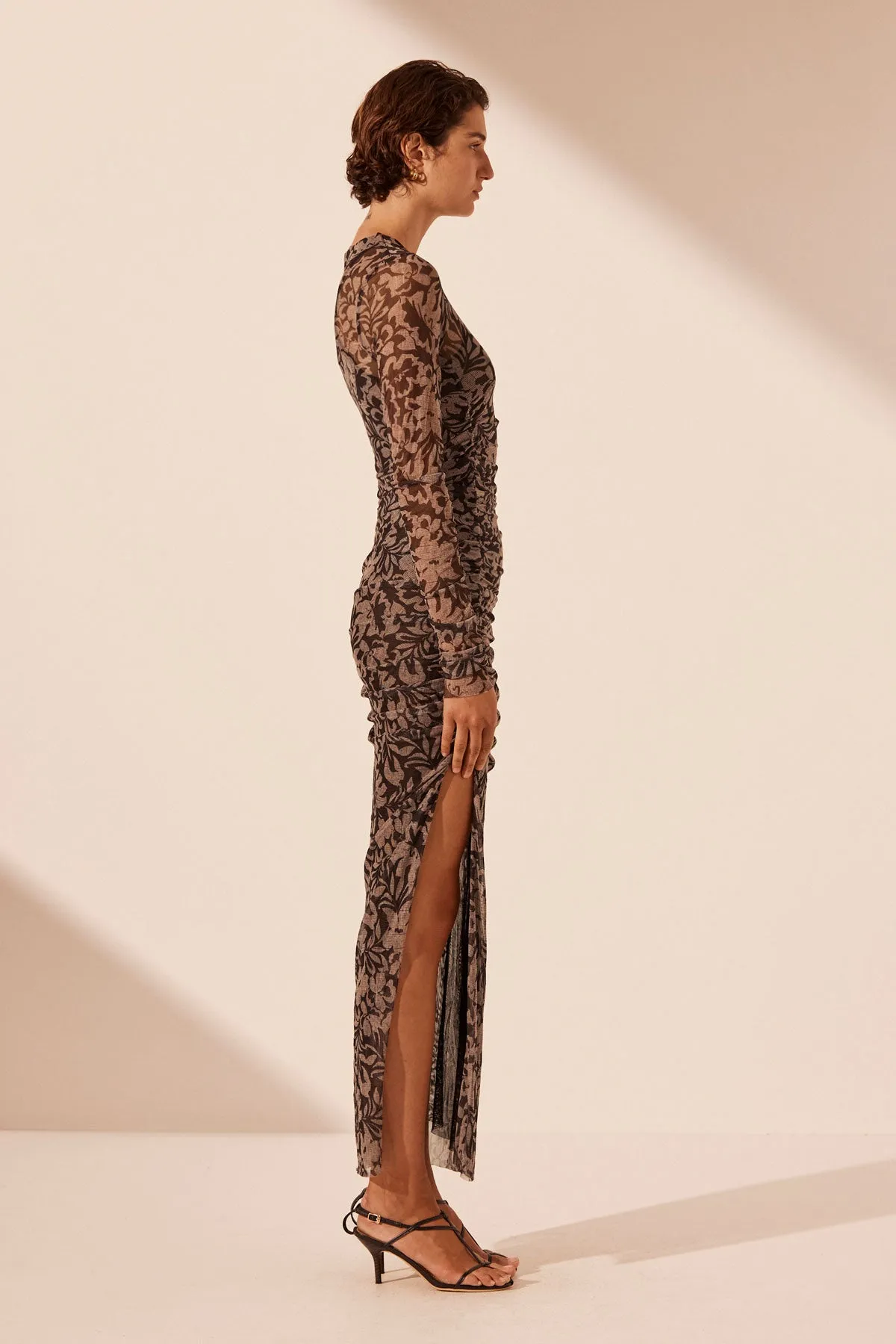 ZOE LONG SLEEVE GATHERED MIDI DRESS
